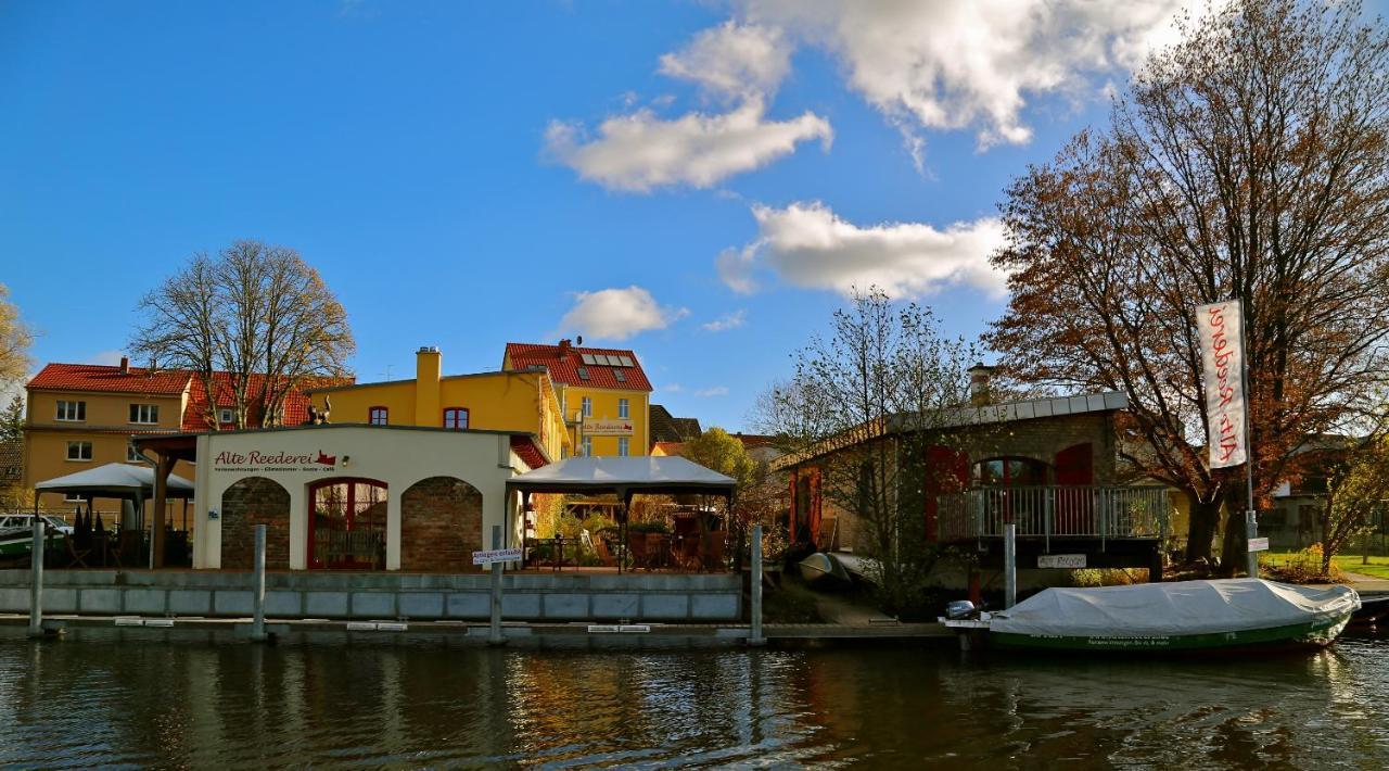 Kulturgasthof Alte Reederei Aparthotel Fürstenberg-Havel Exterior foto