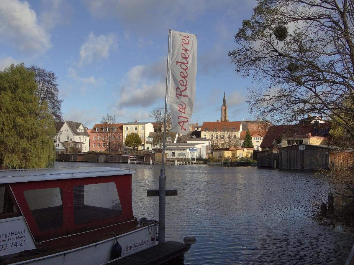 Kulturgasthof Alte Reederei Aparthotel Fürstenberg-Havel Exterior foto