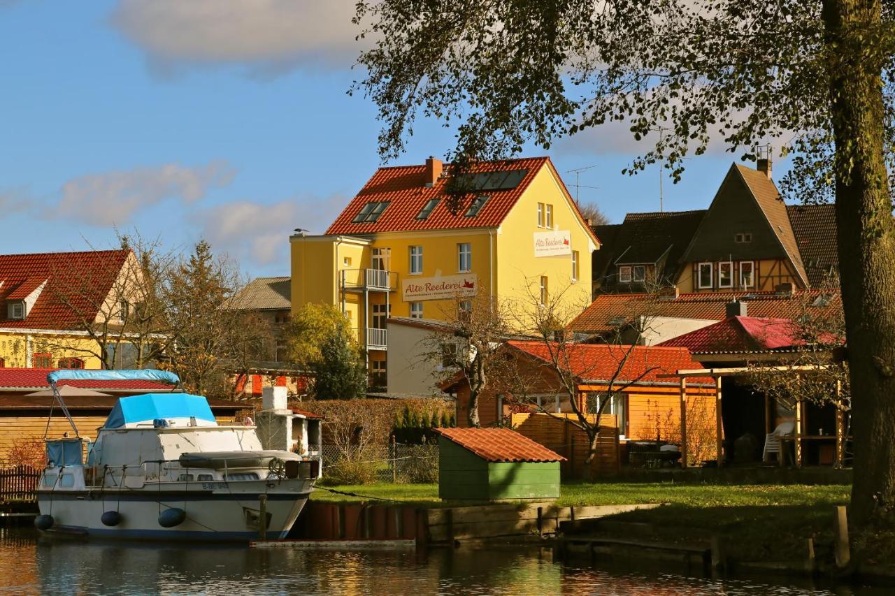 Kulturgasthof Alte Reederei Aparthotel Fürstenberg-Havel Exterior foto