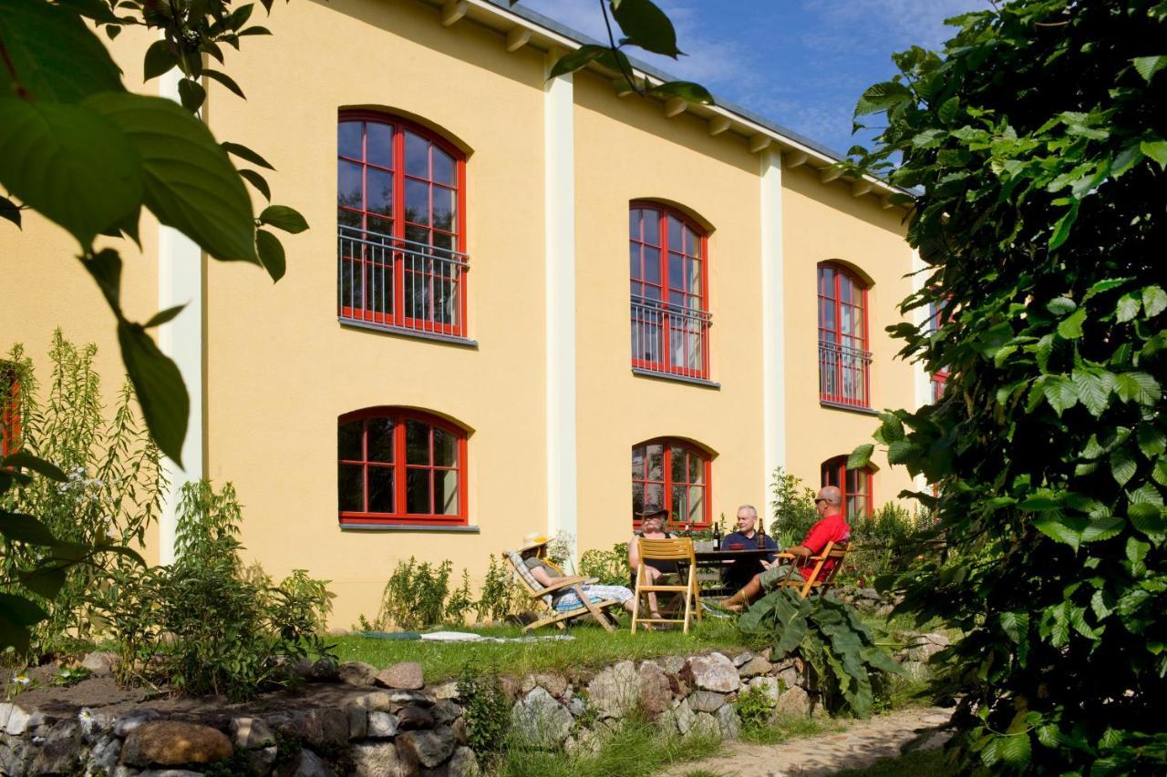 Kulturgasthof Alte Reederei Aparthotel Fürstenberg-Havel Exterior foto